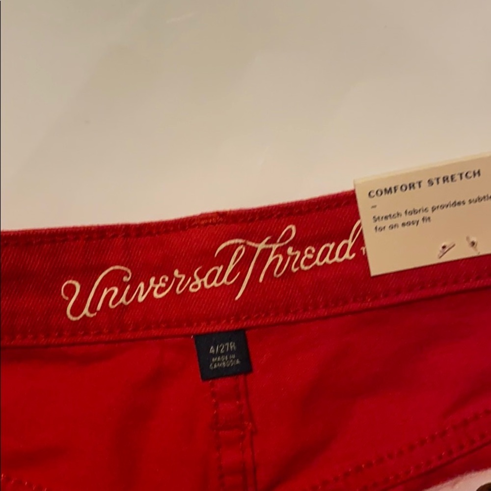 Universal Thread red shorts - Picture 3 of 3